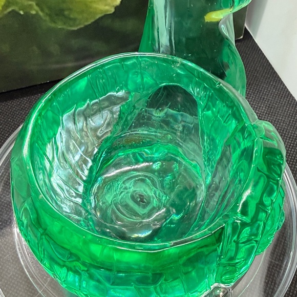 Unique Resin Green Snail Planter - Picture 4 of 14